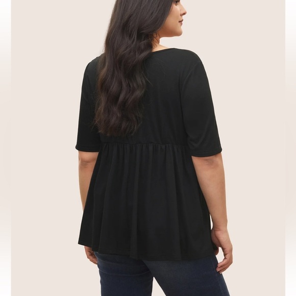 Bloomchic Plus Size Solid Drawstring Ruched Knit Top - Picture 2 of 8